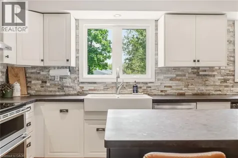 2207 Jester Court Burlington ON L7P 3E8