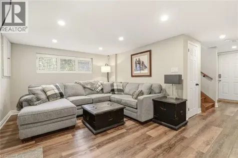2207 Jester Court Burlington ON L7P 3E8
