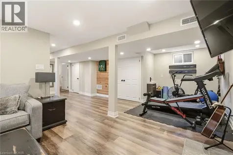 2207 Jester Court Burlington ON L7P 3E8