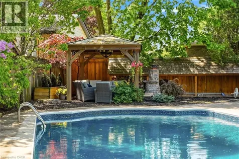 2207 Jester Court Burlington ON L7P 3E8
