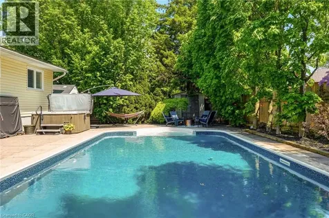 2207 Jester Court Burlington ON L7P 3E8