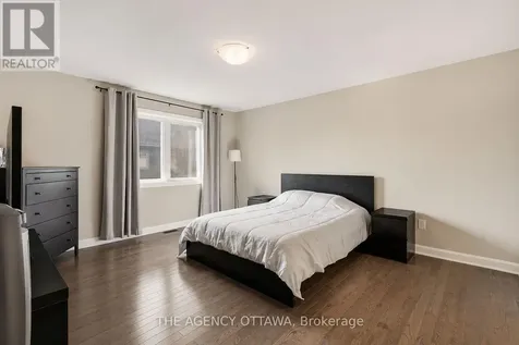 336 Barrett Farm Drive Ottawa ON K1T 0X8