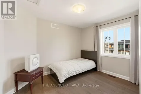 336 Barrett Farm Drive Ottawa ON K1T 0X8