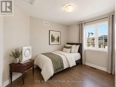 336 Barrett Farm Drive Ottawa ON K1T 0X8