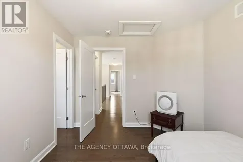 336 Barrett Farm Drive Ottawa ON K1T 0X8