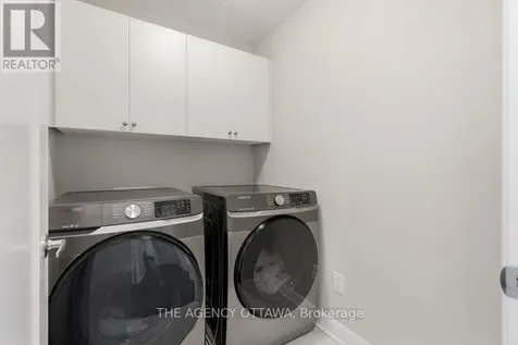 336 Barrett Farm Drive Ottawa ON K1T 0X8