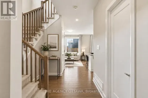 336 Barrett Farm Drive Ottawa ON K1T 0X8