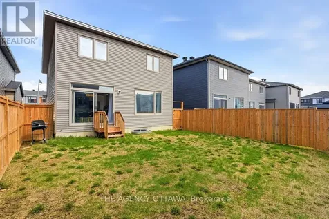 336 Barrett Farm Drive Ottawa ON K1T 0X8