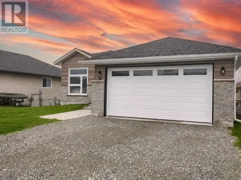 54 Meadowgreen Drive Garson ON P3L 0B1