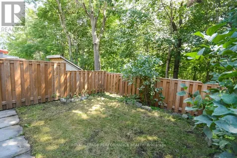 3194 Stockton Drive Ottawa ON K1T 1S1