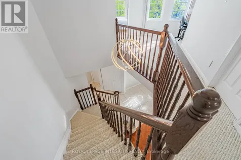 102 Whitestone Drive Ottawa ON K2C 4C5