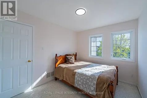 102 Whitestone Drive Ottawa ON K2C 4C5