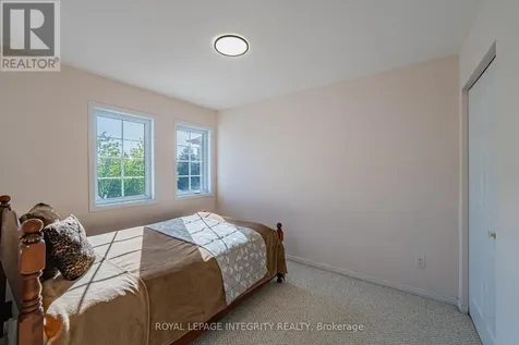 102 Whitestone Drive Ottawa ON K2C 4C5