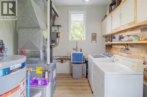 135 Alexandra Avenue Chatham ON N7M 1Y4