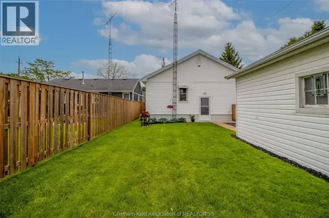 135 Alexandra Avenue Chatham ON N7M 1Y4