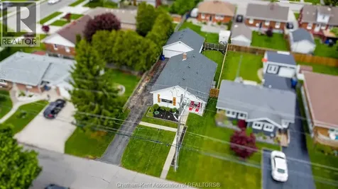 135 Alexandra Avenue Chatham ON N7M 1Y4