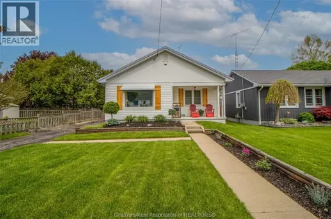 135 Alexandra Avenue Chatham ON N7M 1Y4