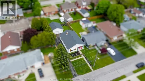 135 Alexandra Avenue Chatham ON N7M 1Y4