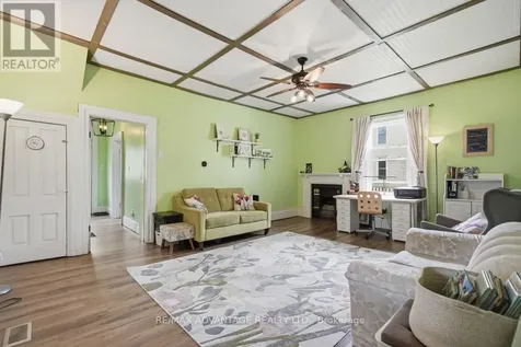 269 Talbot Street East Aylmer ON N5H 1H6