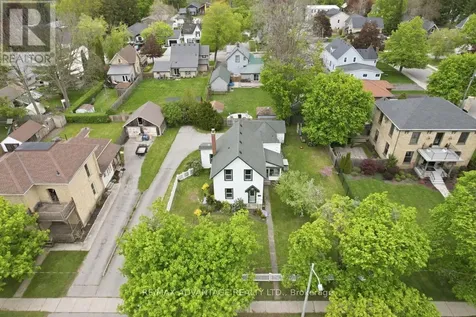 269 Talbot Street East Aylmer ON N5H 1H6