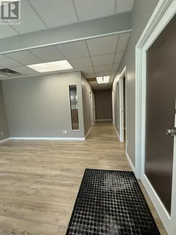 47 Harley Court Barrie (400 West) ON L4N 8V4