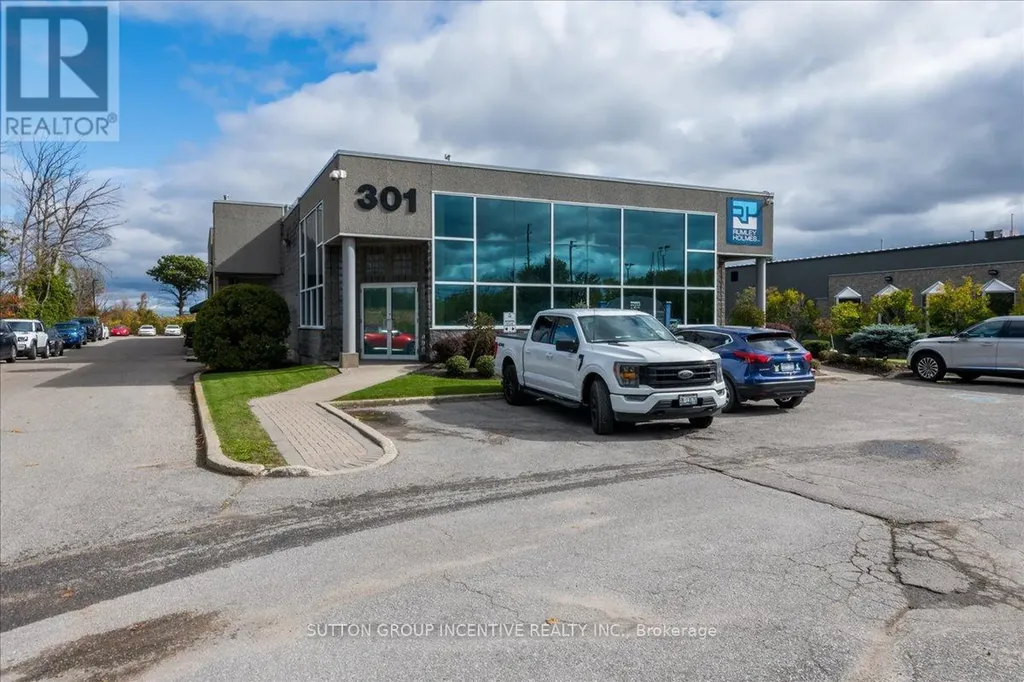 47 Harley Court Barrie (400 West) ON L4N 8V4