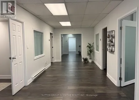 47 Harley Court Barrie (400 West) ON L4N 8V4