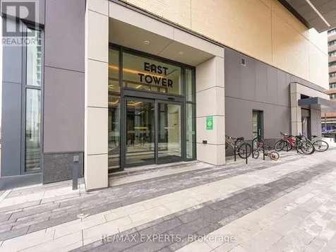 100 Eagle Rock Way Vaughan ON L6A 5B9
