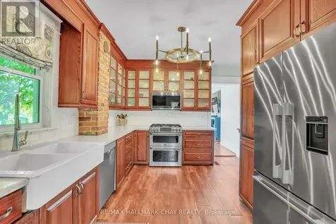 2473 Ronald Road Springwater ON L0L 1Y0