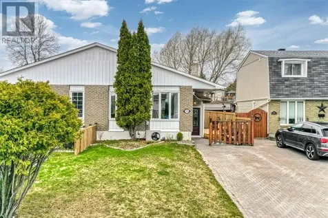 1029 Woodbine Avenue Sudbury ON P3A 5B1