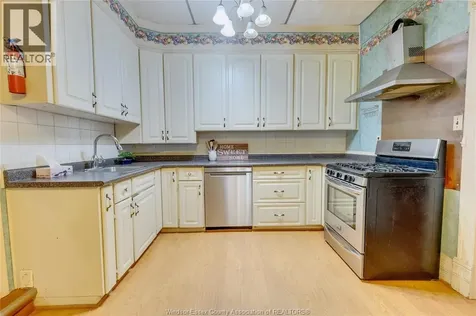 62 Lacroix Street Chatham ON N7M 2T6