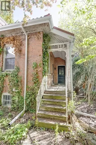 62 Lacroix Street Chatham ON N7M 2T6