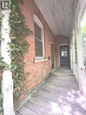 62 Lacroix Street Chatham ON N7M 2T6