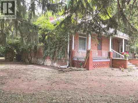 62 Lacroix Street Chatham ON N7M 2T6