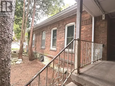 62 Lacroix Street Chatham ON N7M 2T6