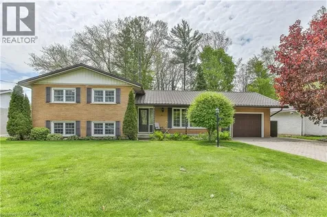 4 Highland Drive Tillsonburg ON N4G 2E9