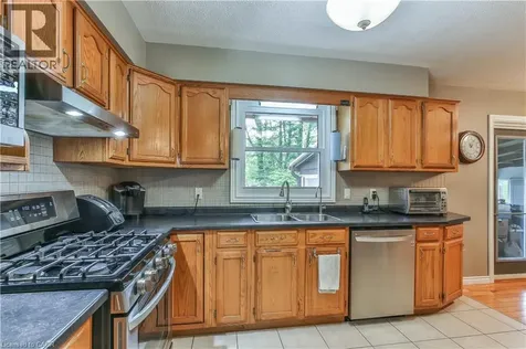 4 Highland Drive Tillsonburg ON N4G 2E9