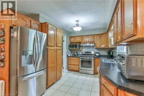 4 Highland Drive Tillsonburg ON N4G 2E9