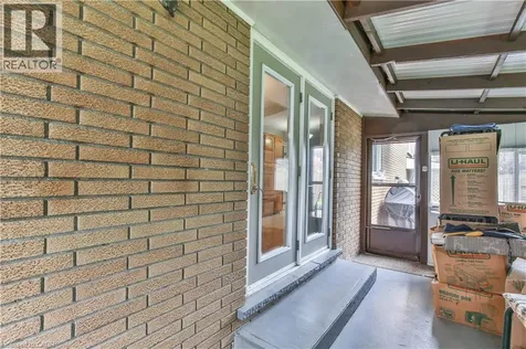 4 Highland Drive Tillsonburg ON N4G 2E9