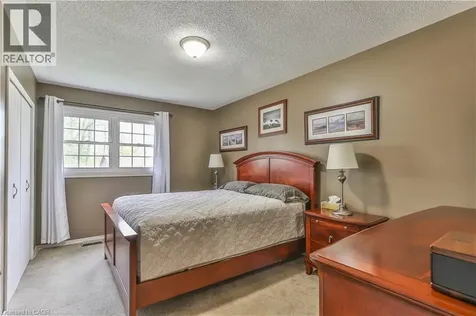 4 Highland Drive Tillsonburg ON N4G 2E9