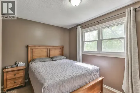 4 Highland Drive Tillsonburg ON N4G 2E9