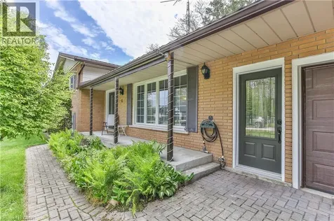 4 Highland Drive Tillsonburg ON N4G 2E9