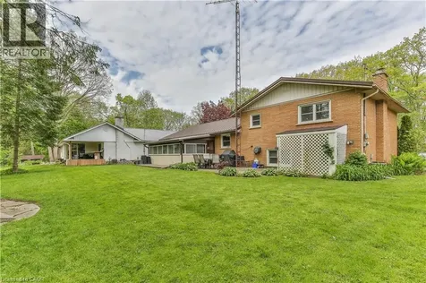 4 Highland Drive Tillsonburg ON N4G 2E9