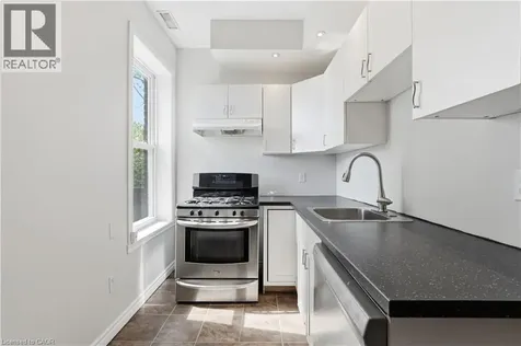 126 Park Street North Hamilton ON L8R 2N3