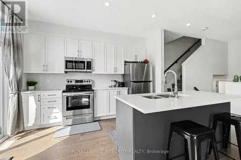 906 Lixnaw Court Ottawa ON K2J 6Y3
