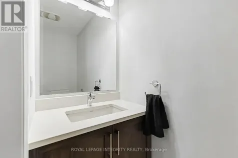 906 Lixnaw Court Ottawa ON K2J 6Y3