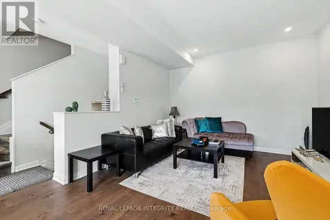 906 Lixnaw Court Ottawa ON K2J 6Y3