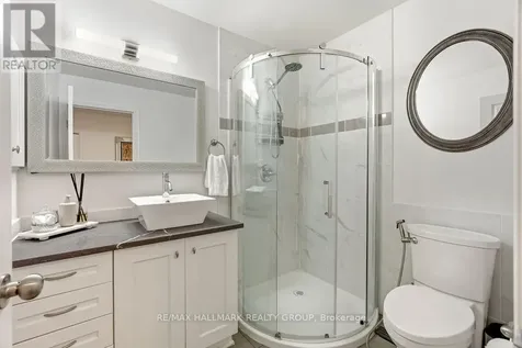 278 Kiwanis Court Ottawa ON K1T 0H7