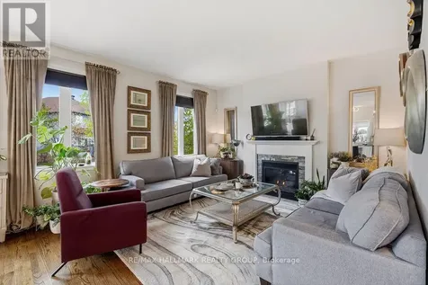 278 Kiwanis Court Ottawa ON K1T 0H7