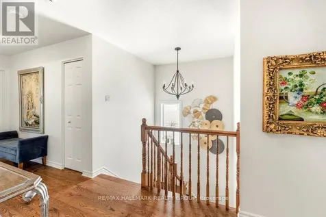 278 Kiwanis Court Ottawa ON K1T 0H7